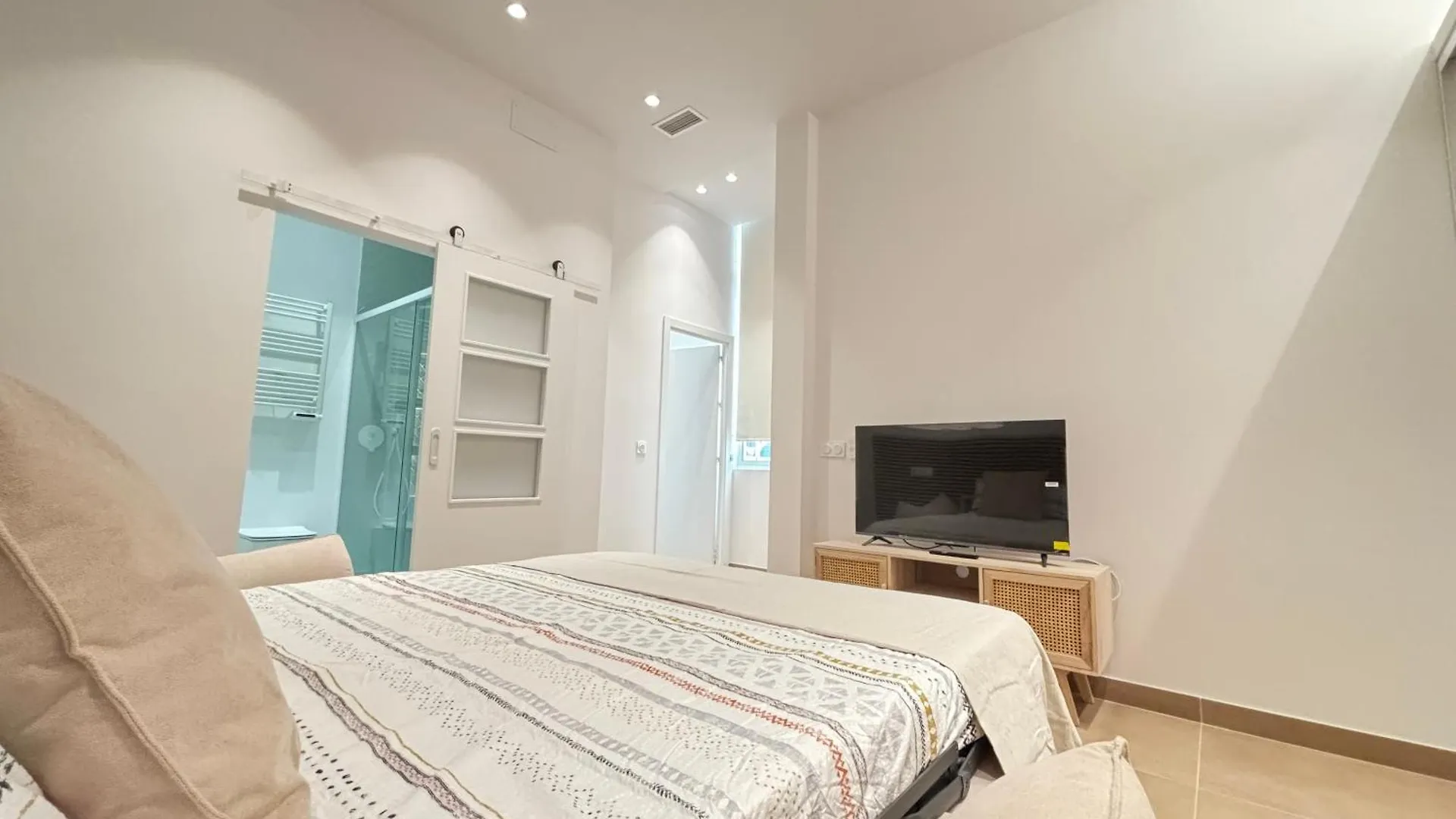 Malagadevacaciones - Zarzuela Apartman  Málaga